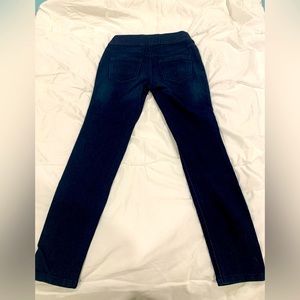 Vera Wang like new jeggings.  Size 6.